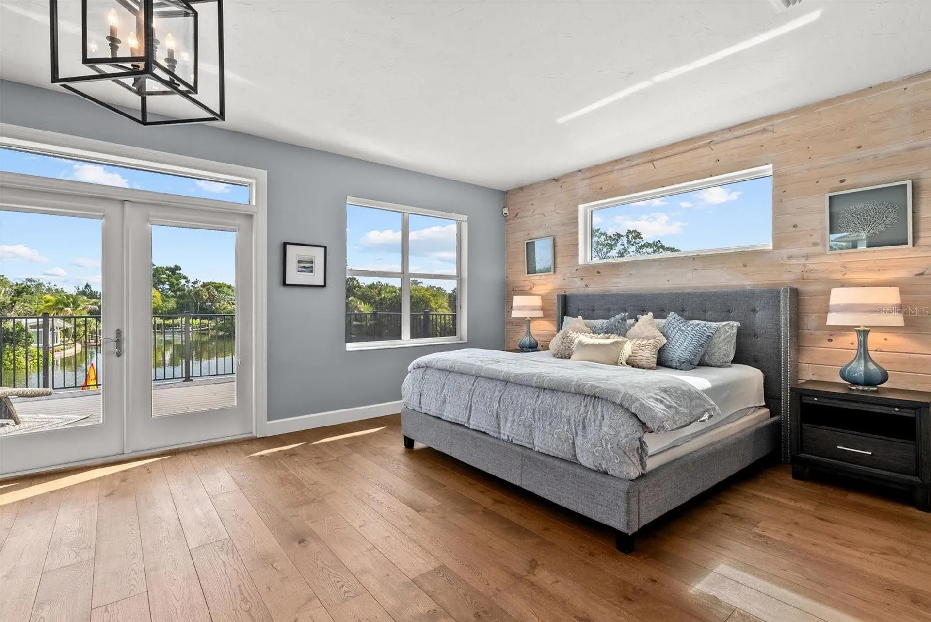 813 Idlewild Way Sarasota FL 34242