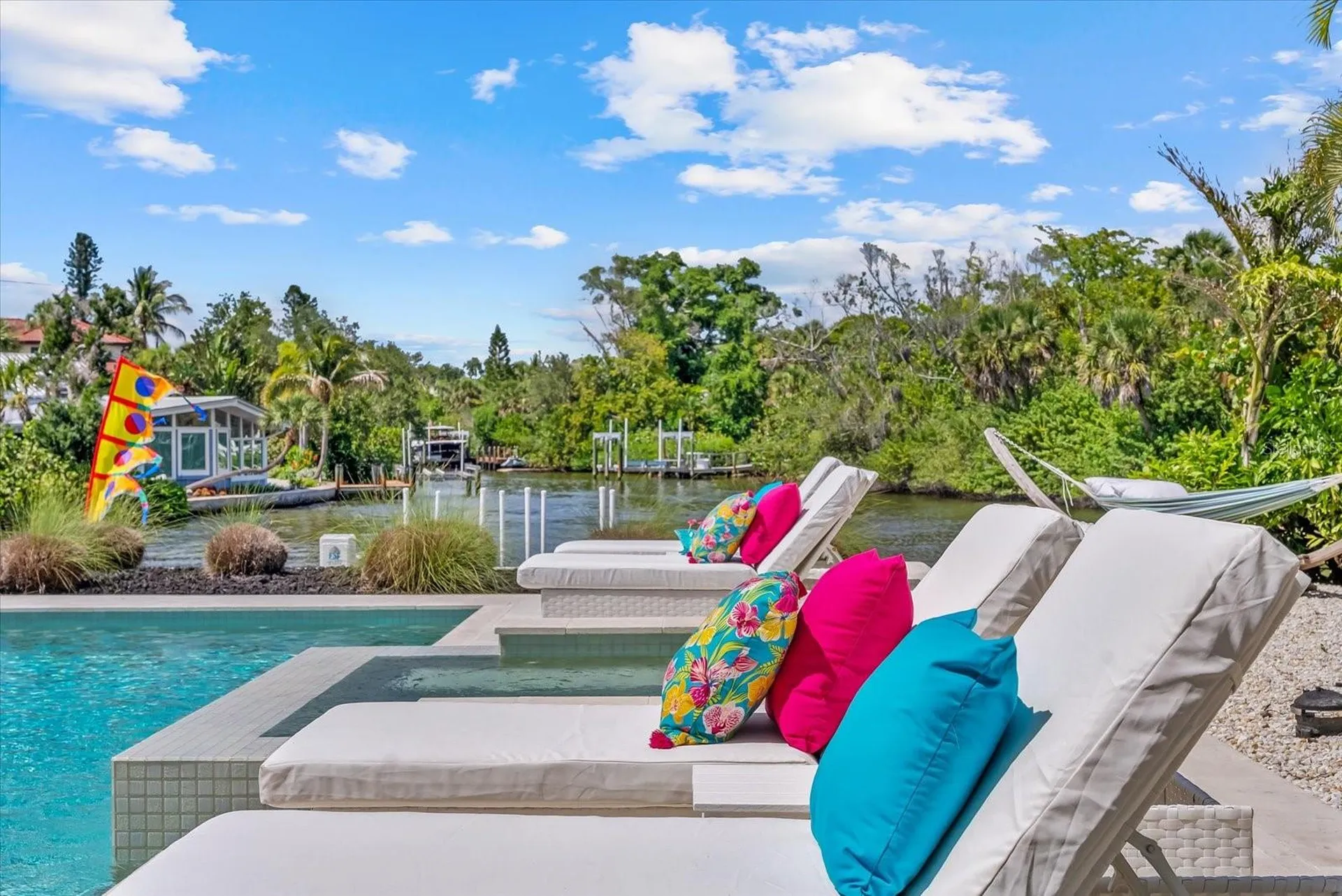 813 Idlewild Way Sarasota FL 34242