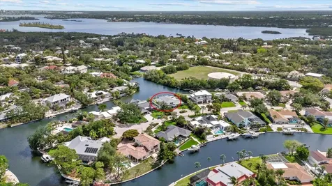 813 Idlewild Way Sarasota FL 34242