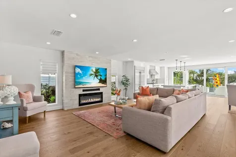 813 Idlewild Way Sarasota FL 34242