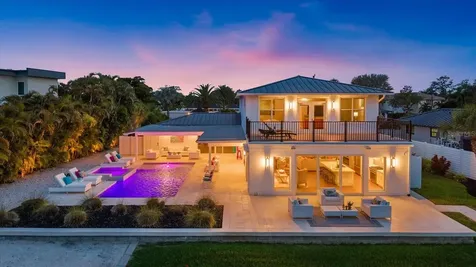 813 Idlewild Way Sarasota FL 34242