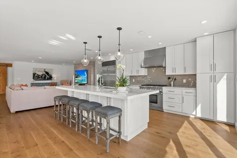 813 Idlewild Way Sarasota FL 34242