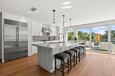 813 Idlewild Way Sarasota FL 34242