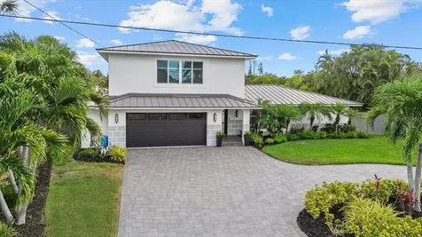 813 Idlewild Way Sarasota FL 34242