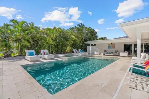 813 Idlewild Way Sarasota FL 34242