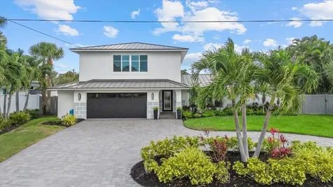 813 Idlewild Way Sarasota FL 34242