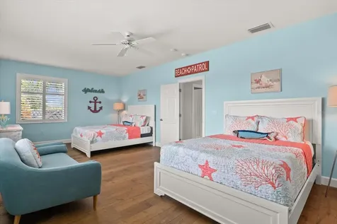 813 Idlewild Way Sarasota FL 34242