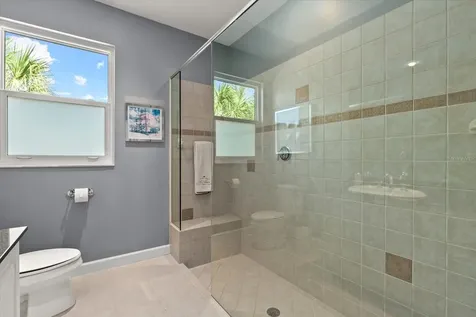 813 Idlewild Way Sarasota FL 34242