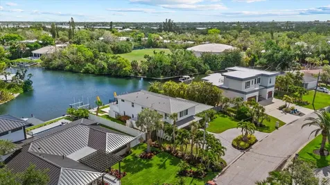 813 Idlewild Way Sarasota FL 34242