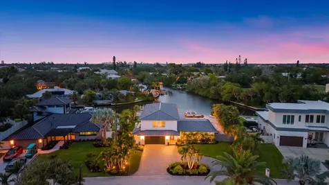 813 Idlewild Way Sarasota FL 34242