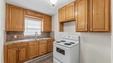 1050 Pine Avenue Lake Wales FL 33853
