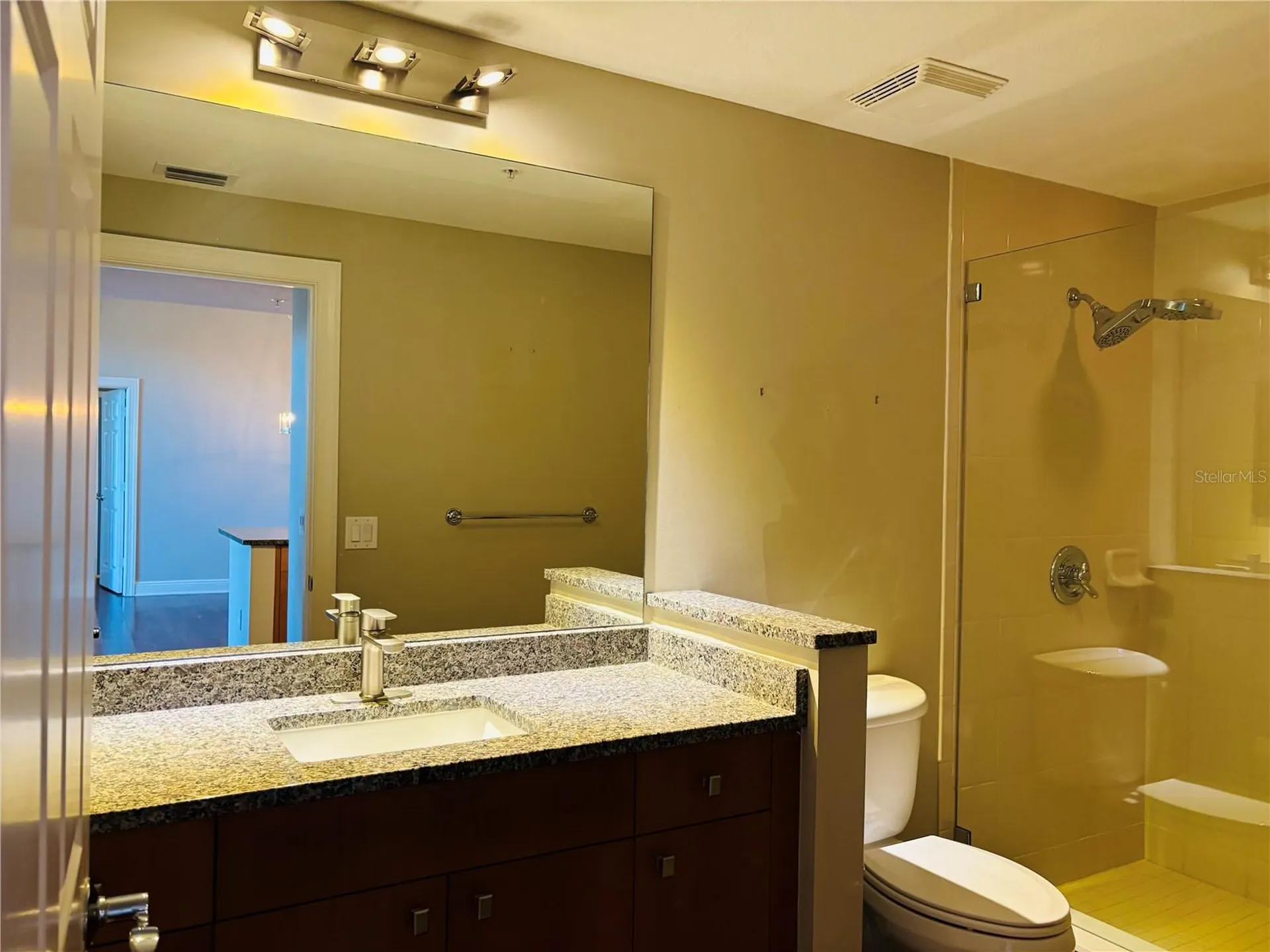 800 N Tamiami Trail Sarasota FL 34236