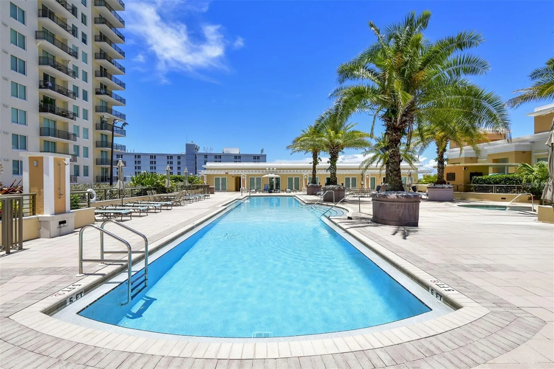 800 N Tamiami Trail Sarasota FL 34236