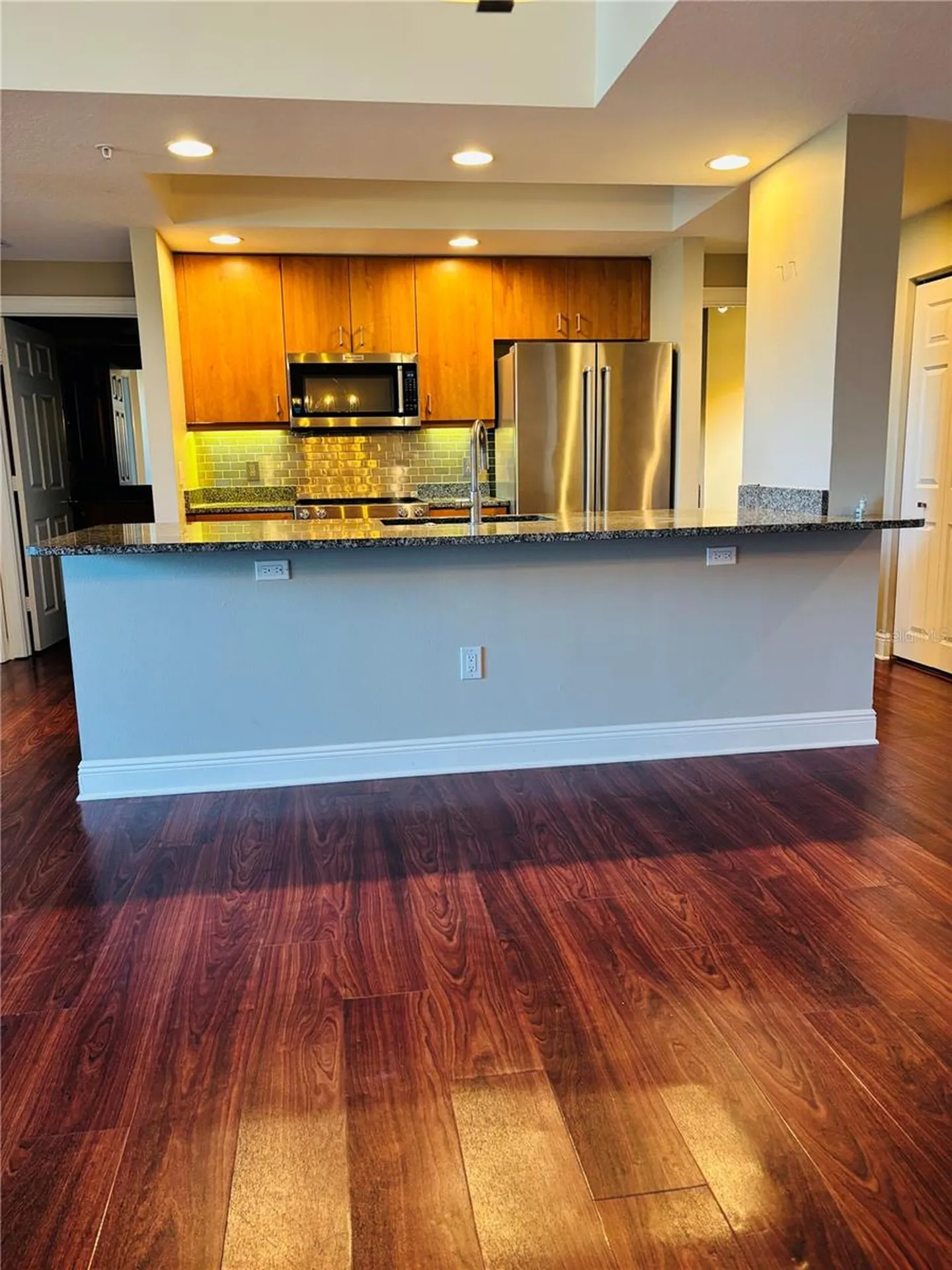 800 N Tamiami Trail Sarasota FL 34236