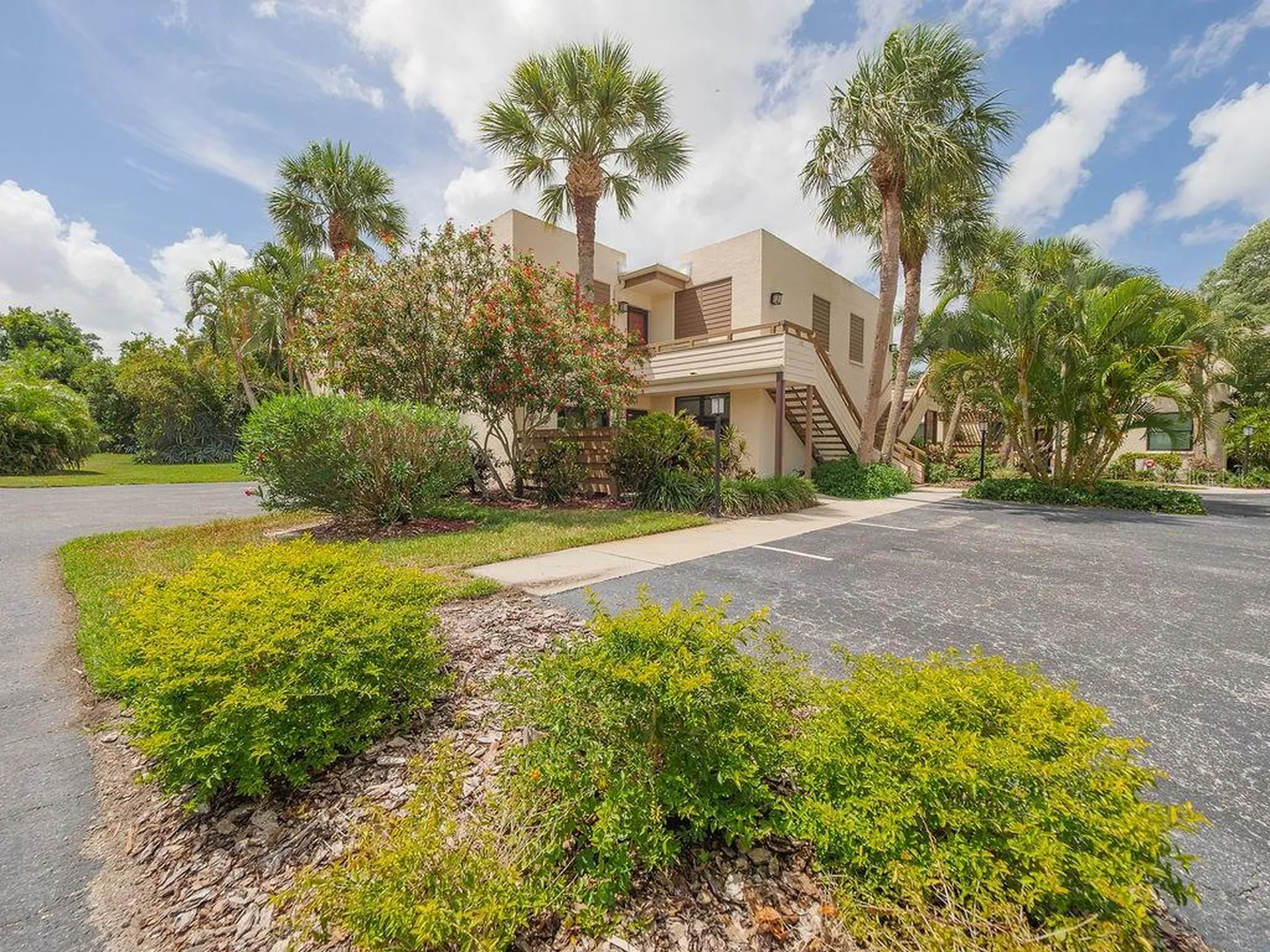 193 Pineneedle Drive Bradenton FL 34210