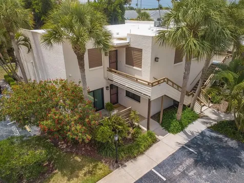 193 Pineneedle Drive Bradenton FL 34210