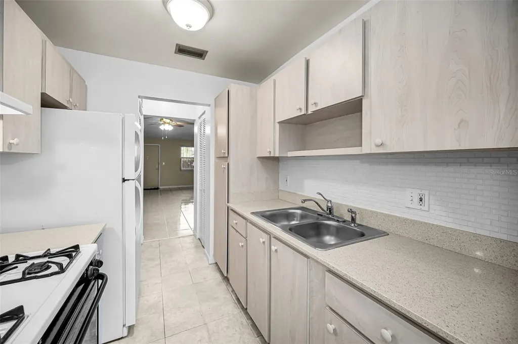 5750 80th Street N St Petersburg FL 33709
