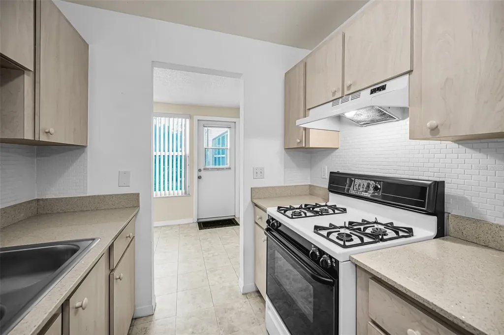 5750 80th Street N St Petersburg FL 33709