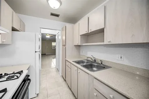 5750 80th Street N St Petersburg FL 33709