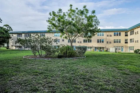 5750 80th Street N St Petersburg FL 33709