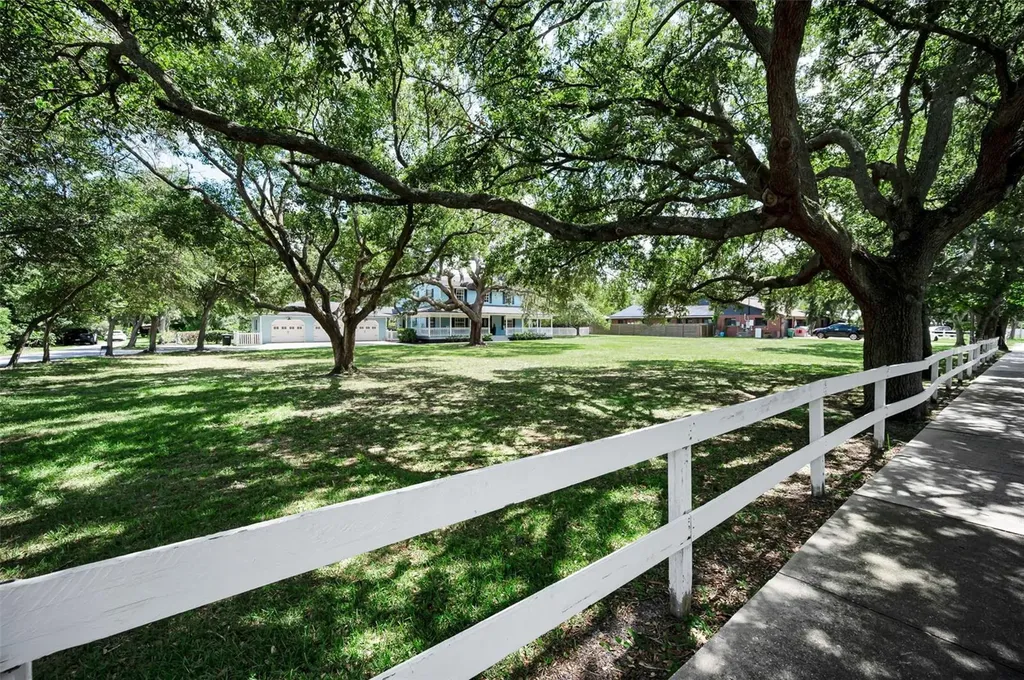 3525 Fairview Street Safety Harbor FL 34695