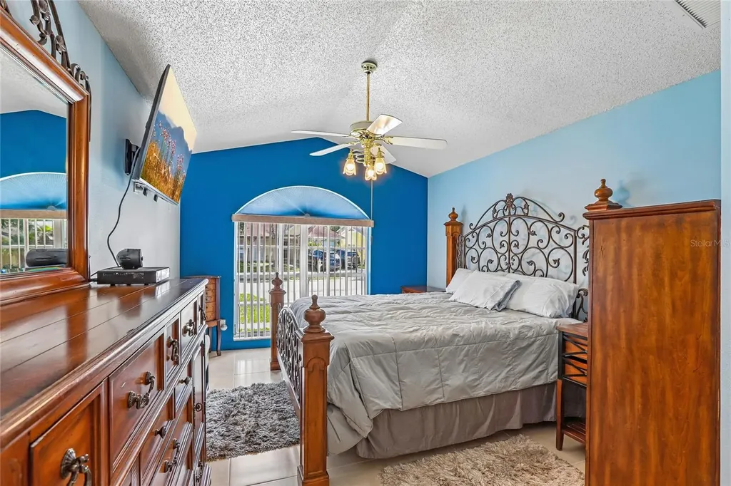 8208 Riverboat Drive Tampa FL 33637