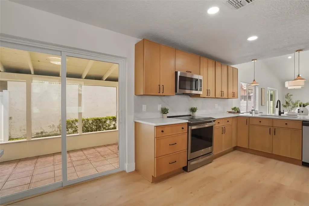 207 Doster Drive Casselberry FL 32707