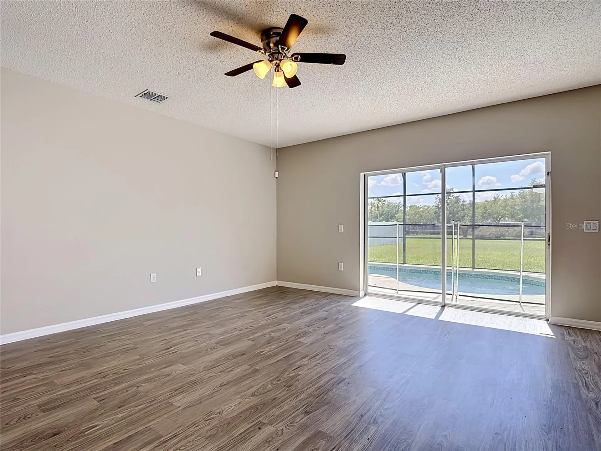 1118 Liberty Hall Drive Kissimmee FL 34746
