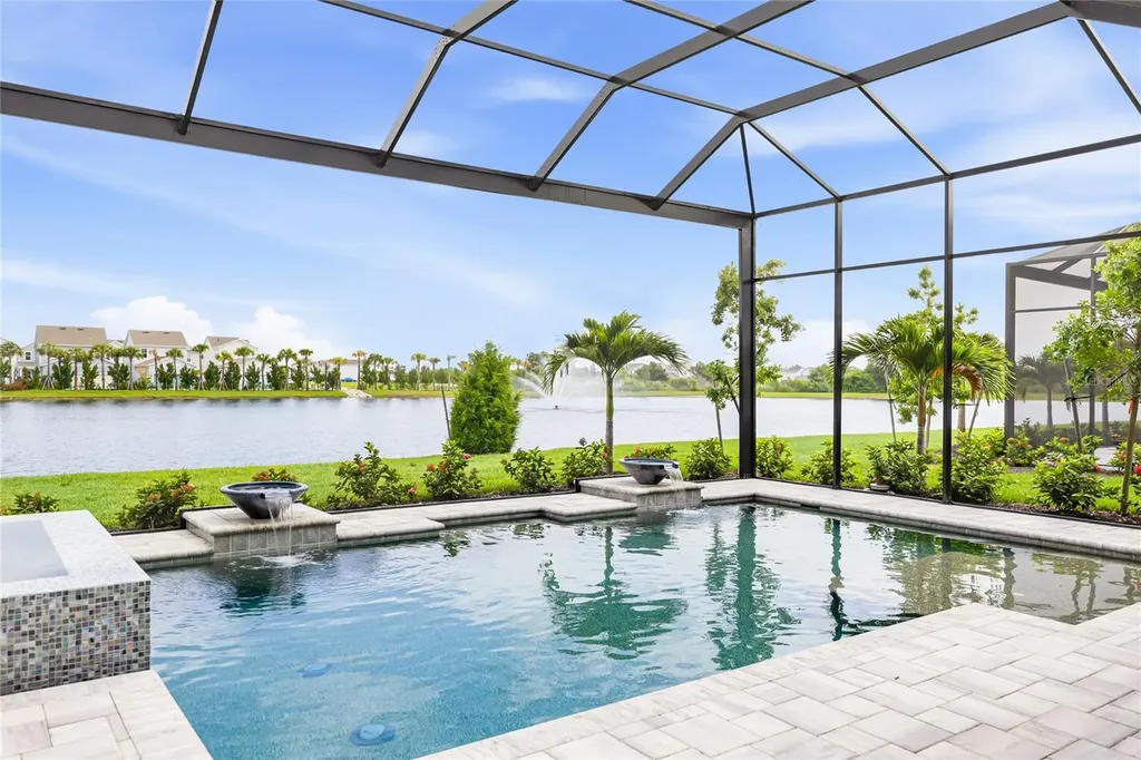 8324 Sea Glass Court Sarasota FL 34240