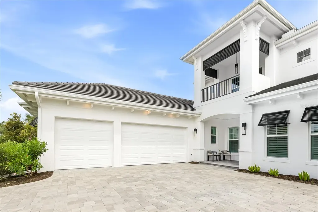 8324 Sea Glass Court Sarasota FL 34240
