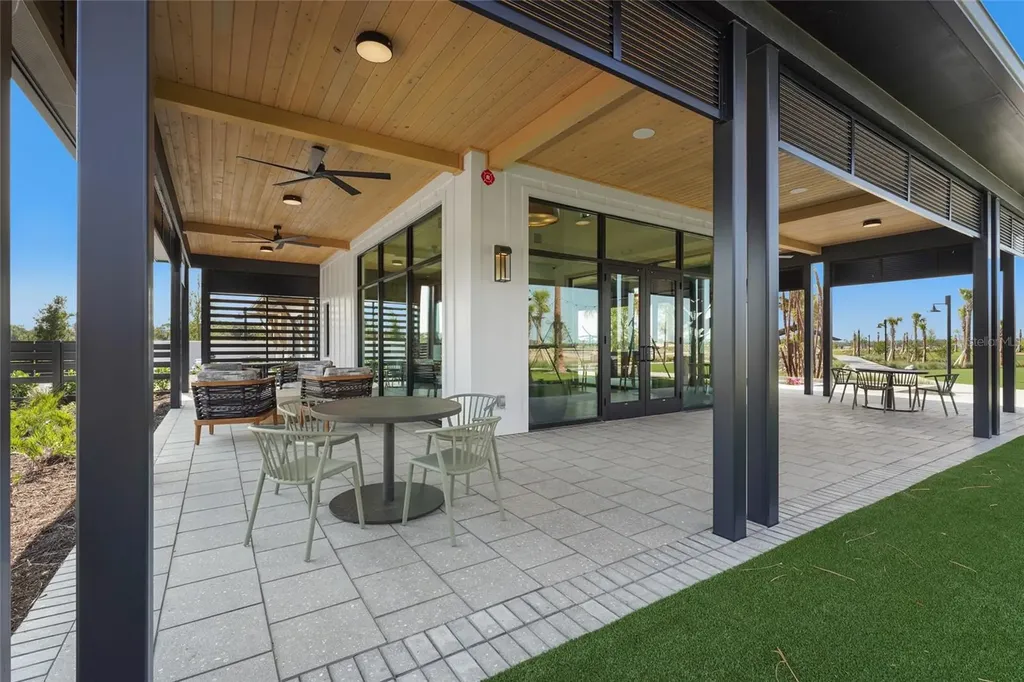 8324 Sea Glass Court Sarasota FL 34240