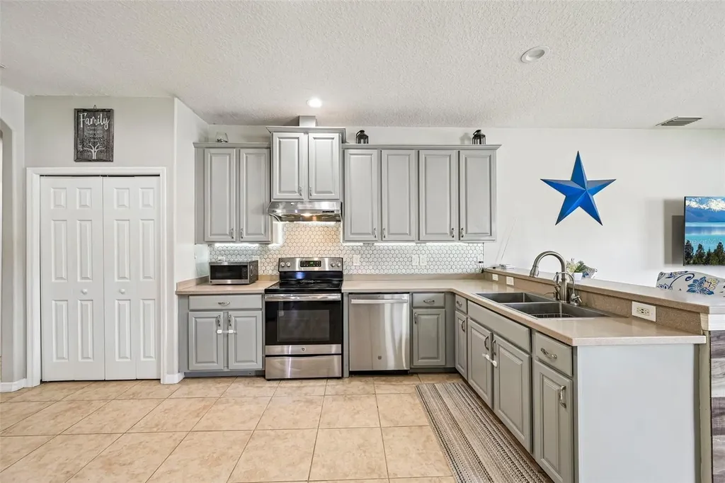 2910 127th Place E Parrish FL 34219