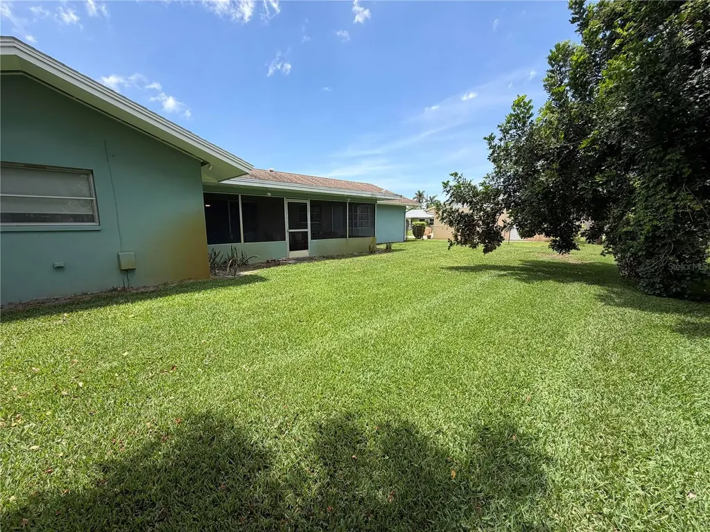 7402 13th Avenue W Bradenton FL 34209