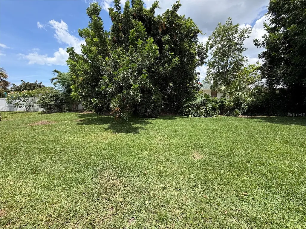 7402 13th Avenue W Bradenton FL 34209