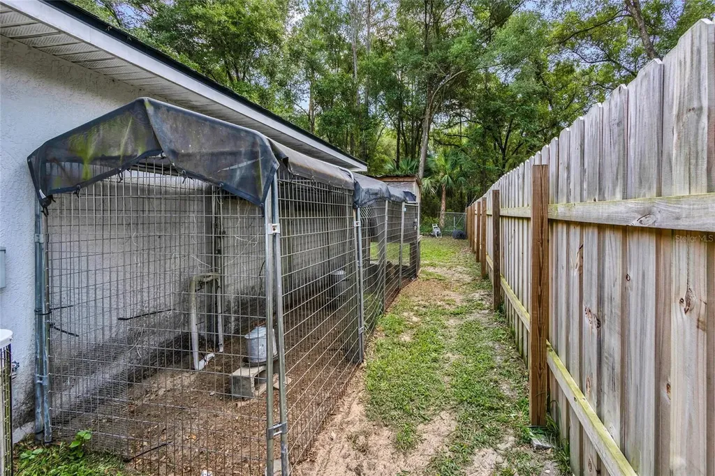 9 Sequoia Loop Lane Ocklawaha FL 32179