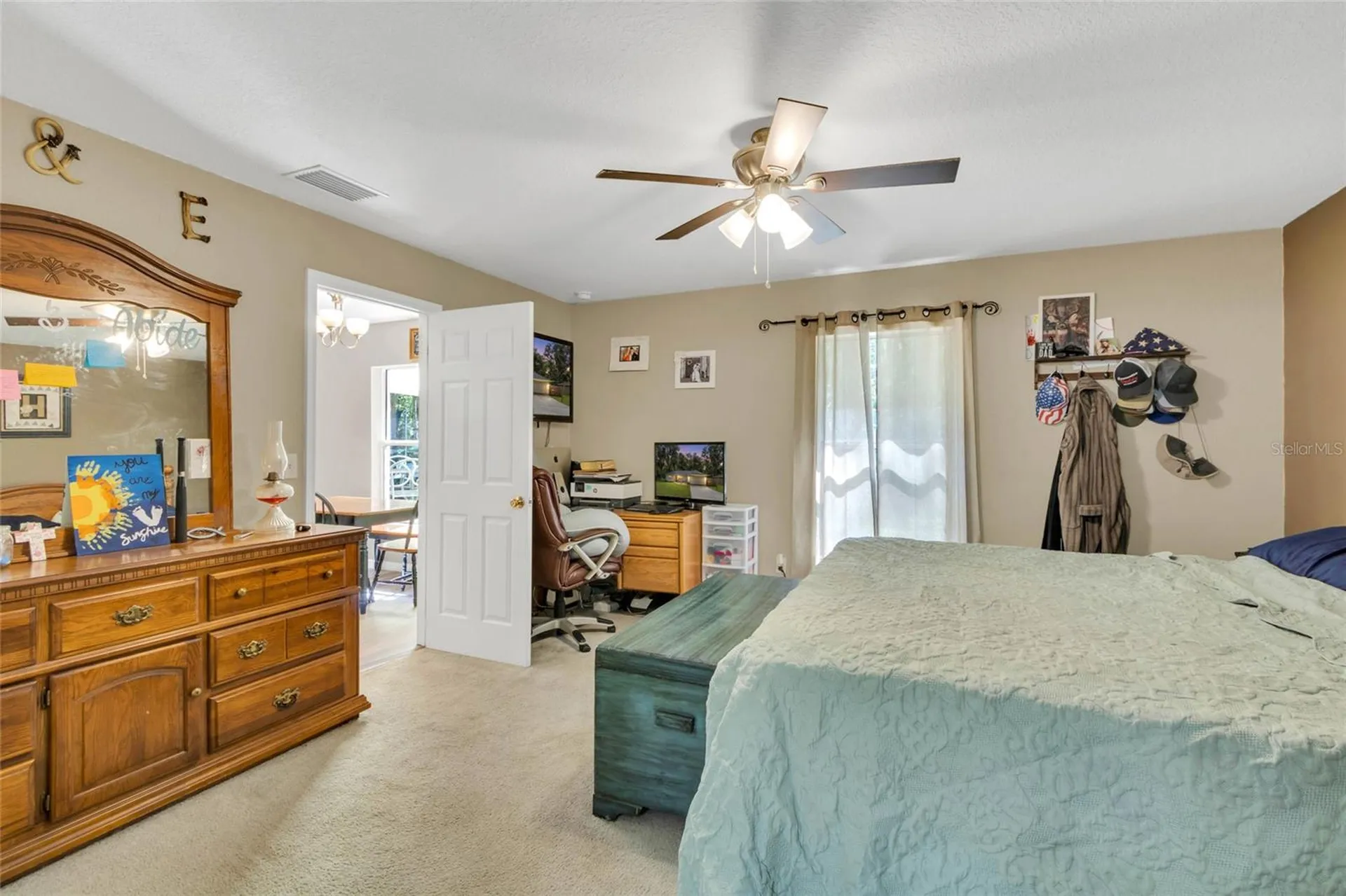 9 Sequoia Loop Lane Ocklawaha FL 32179