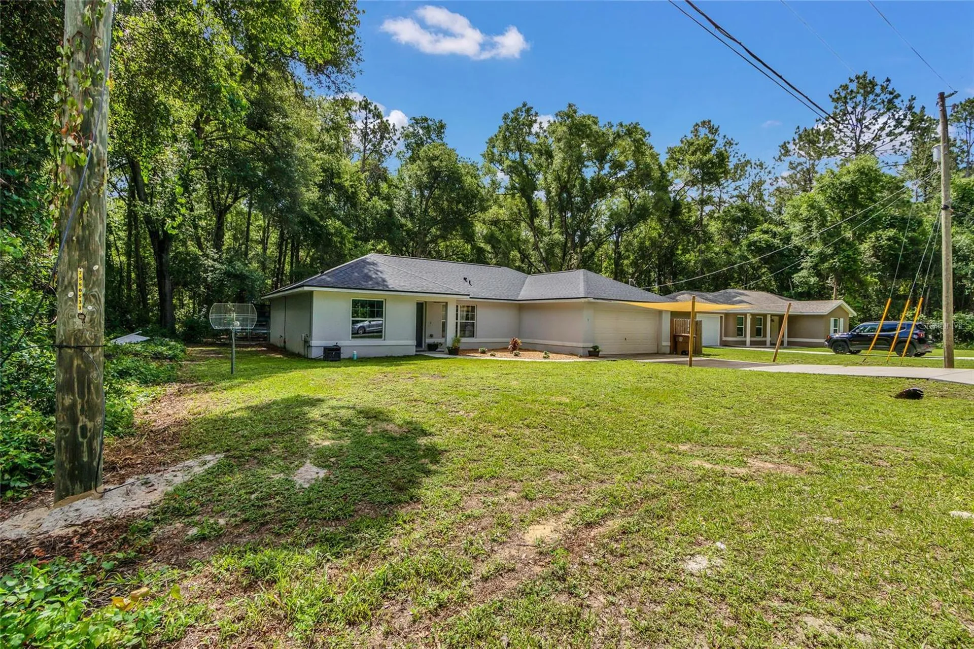 9 Sequoia Loop Lane Ocklawaha FL 32179