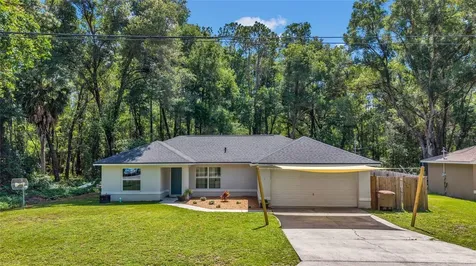 9 Sequoia Loop Lane Ocklawaha FL 32179