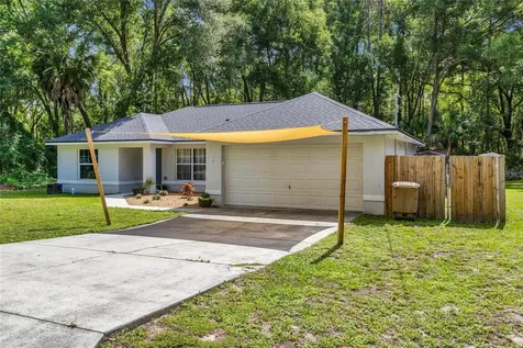 9 Sequoia Loop Lane Ocklawaha FL 32179