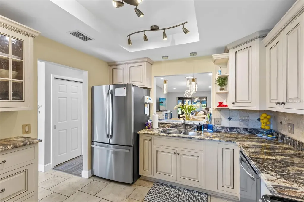924 Virginia Avenue St Cloud FL 34769