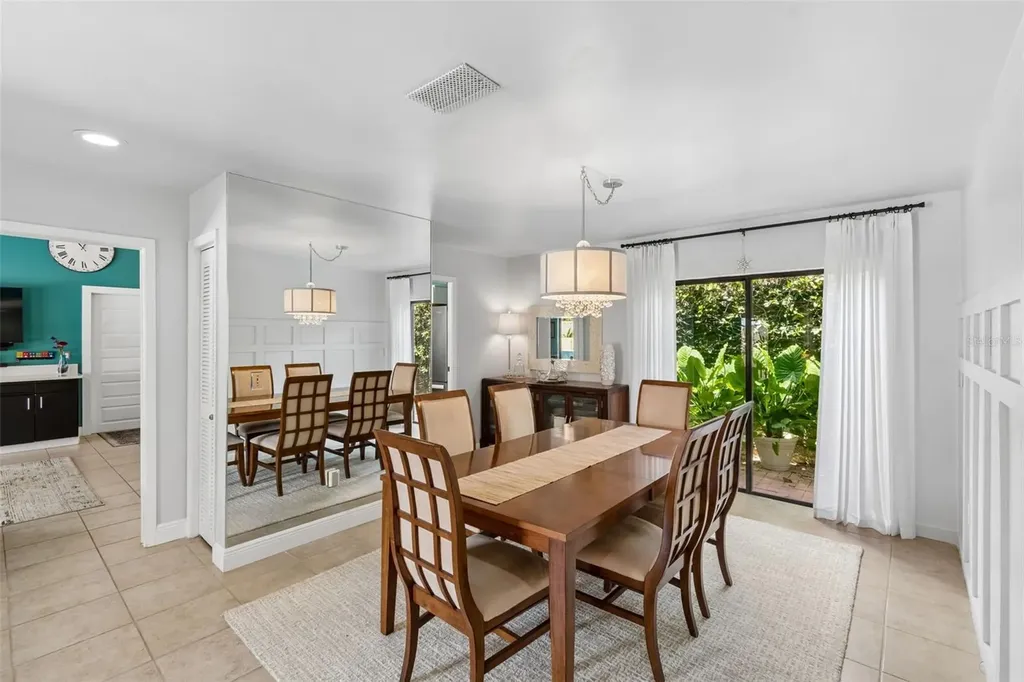 5004 Paloma Drive Tampa FL 33624