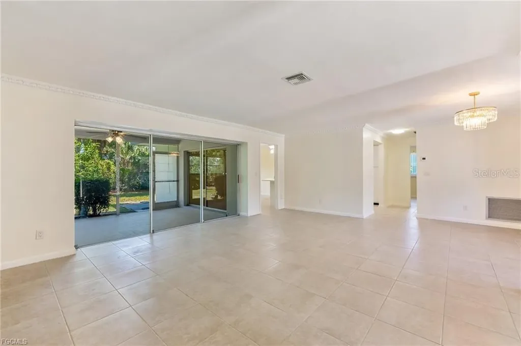 5661 Eichen Circle E Fort Myers FL 33919
