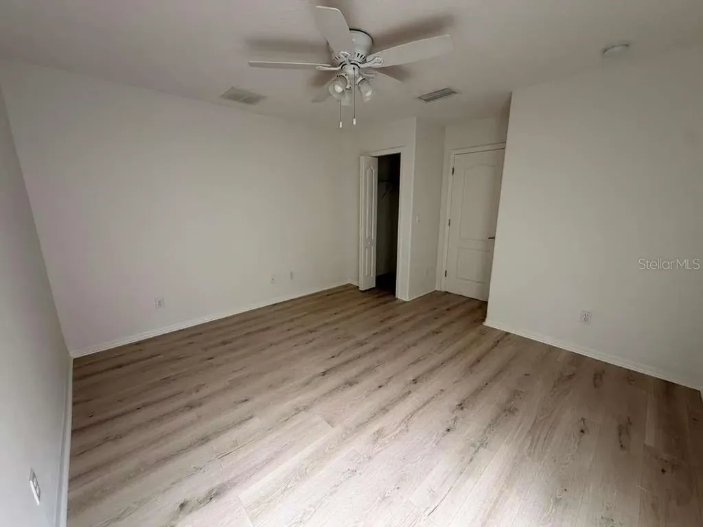 5011 58th Terrace E Bradenton FL 34203