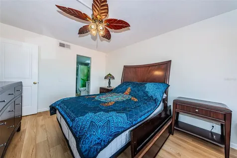 6273 Bahia Del Mar Boulevard St Petersburg FL 33715