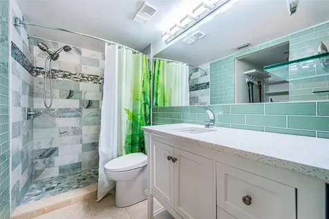 6273 Bahia Del Mar Boulevard St Petersburg FL 33715