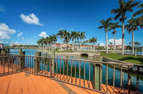 6273 Bahia Del Mar Boulevard St Petersburg FL 33715