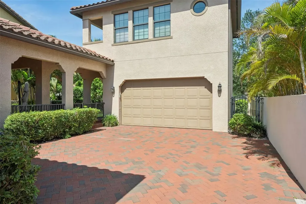 6149 Yeats Manor Drive Tampa FL 33616