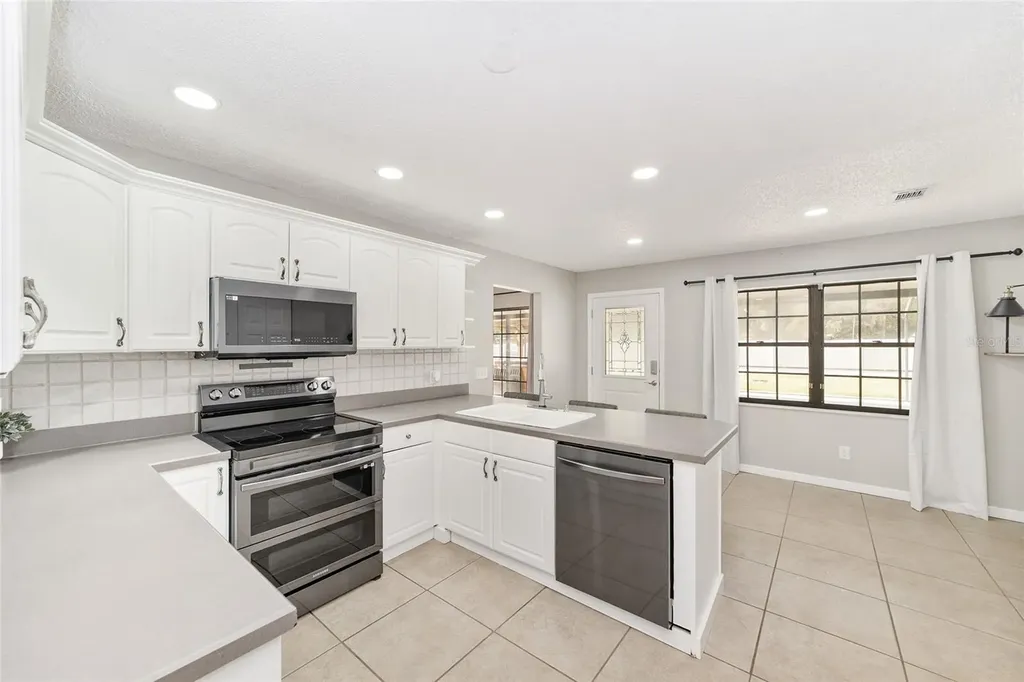 80 NE 62nd Street Ocala FL 34479