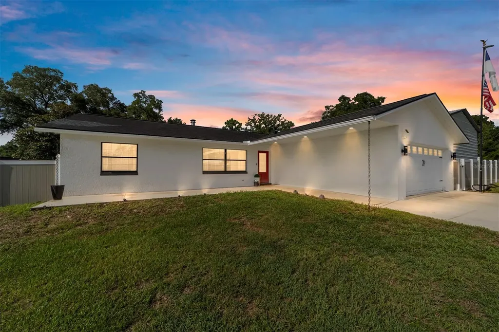 80 NE 62nd Street Ocala FL 34479