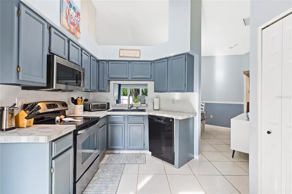 1623 Gray Bark Drive Oldsmar FL 34677